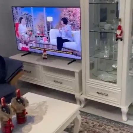 Luxury Hosting In Apartment *