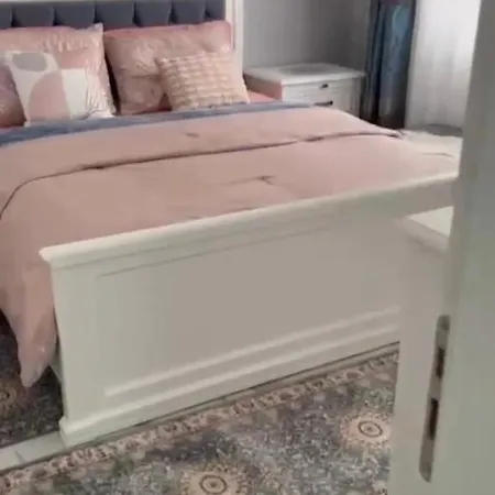 Luxury Hosting In Apartment